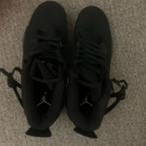 Black cats jordan 4 reps!!!
